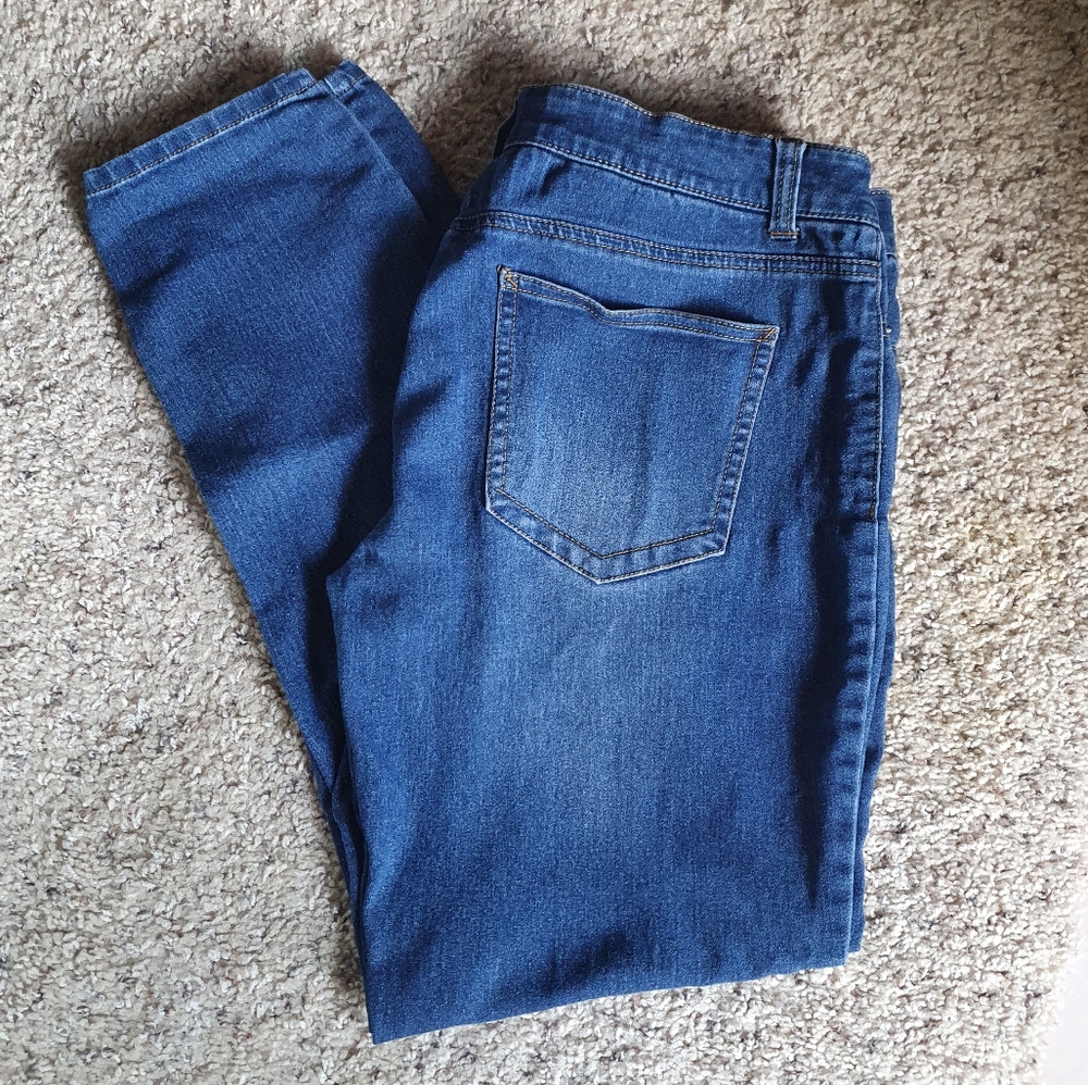 Skinny Jeans No Holes